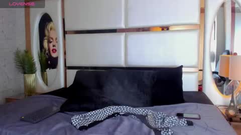 celeste_starsss online show from September 17, 9:29 pm