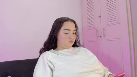 Snapshot of celeste_y_pipe chatting on October 9, 5:46 am Celeste Y Pipe online show from October 9, 5:46 am