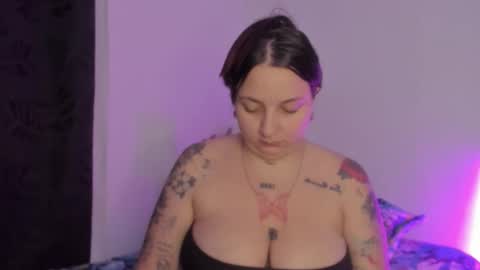 Celeste Y Pipe online show from February 7, 7:33 am