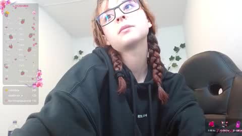 Snapshot of celesteayase chatting on February 21, 1:22 am celesteayase online show from February 21, 1:22 am