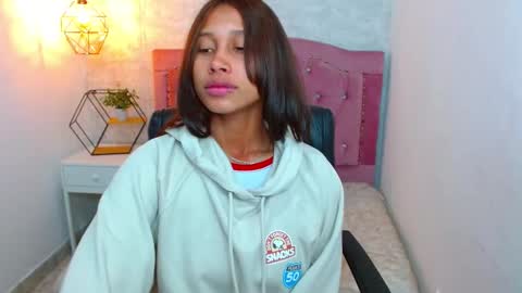 Snapshot of celesteevanss_ chatting on February 18, 9:43 am Celeste online show from February 18, 9:43 am