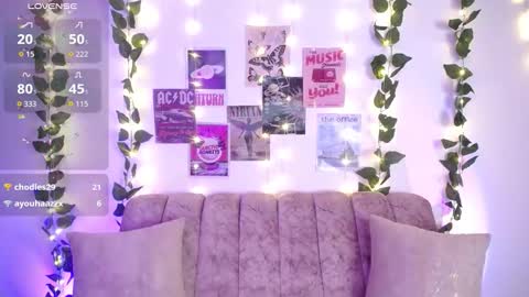 Snapshot of chaarlotte_1 chatting on October 18, 7:18 pm charlotte online show from October 18, 7:18 pm