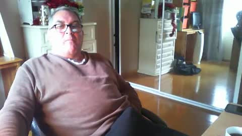 Chalky online show from September 15, 7:43 am