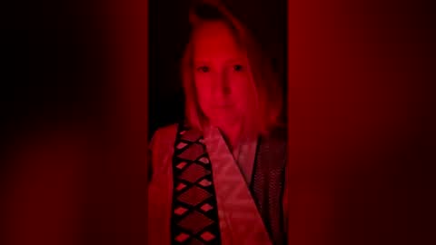 champagnecowgirl online show from July 20, 5:43 am