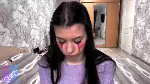 Snapshot of chanel_no_5 chatting on October 23, 7:21 am Amelia online show from October 23, 7:21 am