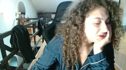 Stephanieblisss online show from February 23, 10:39 am
