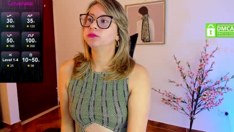 Snapshot of chanell_taylor_ chatting on February 7, 3:08 pm chanell online show from February 7, 3:08 pm
