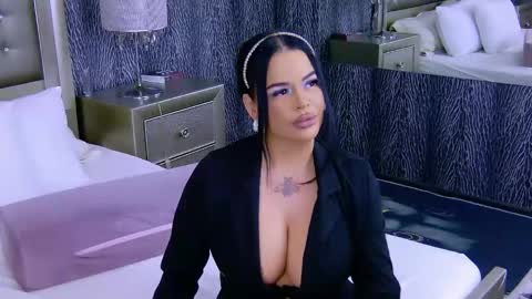 chanelledy1 online show from December 16, 3:35 am