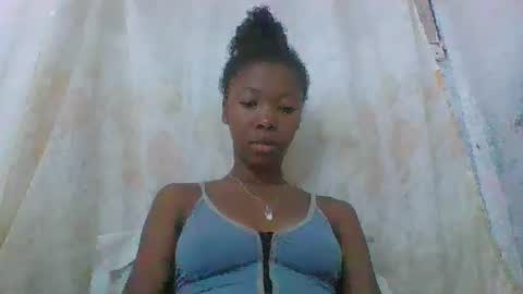 chariola0101 online show from February 16, 4:32 pm