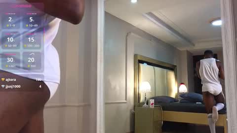 charlesbrown_ online show from November 29, 3:52 pm