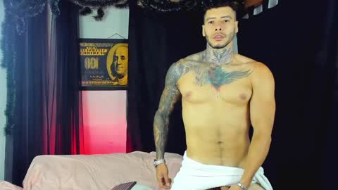 Snapshot of charless_dickenss chatting on January 29, 12:12 am charless_dickenss online show from January 29, 12:12 am