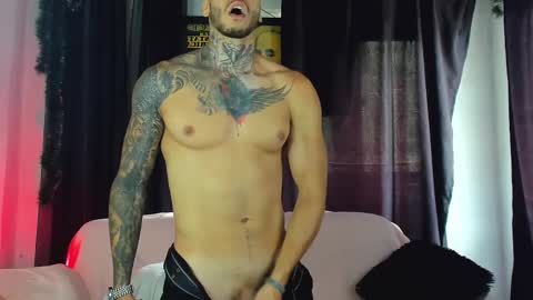 Snapshot of charless_dickenss chatting on February 26, 3:21 pm charless_dickenss online show from February 26, 3:21 pm