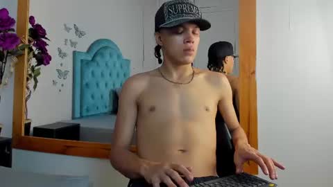 charlie_latino online show from June 25, 2:22 pm