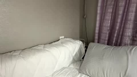 Freya online show from February 4, 4:00 pm