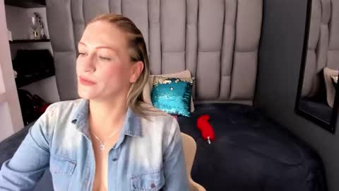 Charlot milf online show from November 28, 12:34 pm