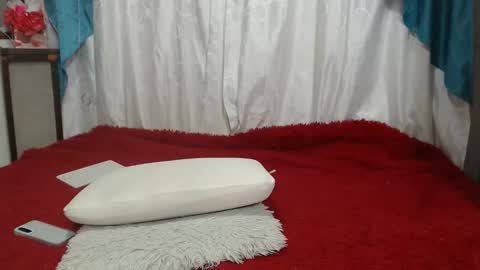 karinaa independent model online show from April 6, 4:46 am