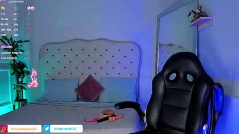 Snapshot of charlotte__grey chatting on February 27, 1:08 am charlotte grey online show from February 27, 1:08 am