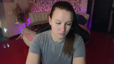 Charlotte online show from February 19, 10:42 pm