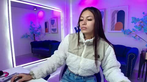 Snapshot of charlotte_etthan chatting on October 2, 3:49 am Charlotte online show from October 2, 3:49 am