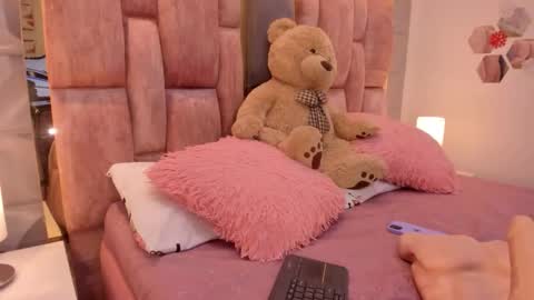 Charlotte Icee online show from March 6, 4:50 pm