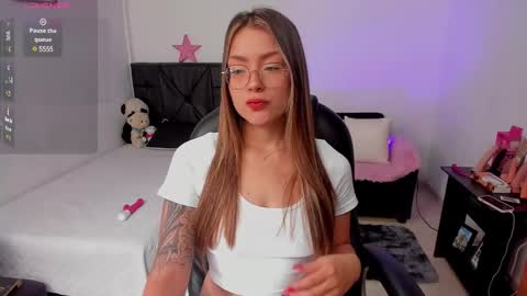 Laura online show from February 28, 3:15 pm