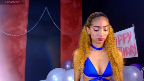 Snapshot of charlotte_love10 chatting on October 10, 12:33 pm CHARLOTTE online show from October 10, 12:33 pm