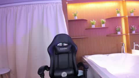 charlotte online show from September 9, 7:25 pm