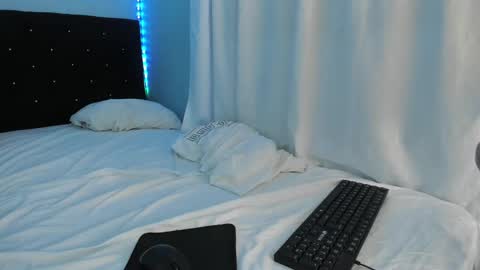 charlotte_xc online show from February 21, 1:55 am