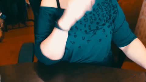 CharlotteXTasty online show from November 24, 11:20 am