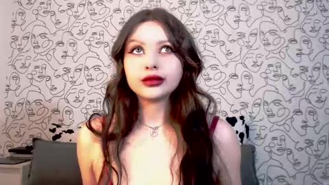 Maya online show from February 5, 6:37 pm