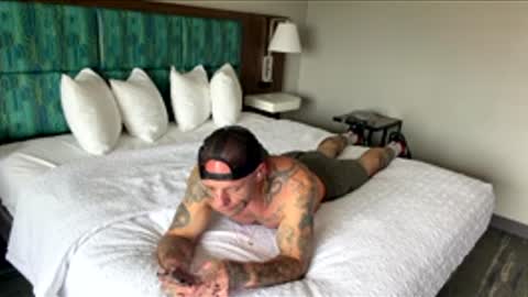 Chase2Attract online show from April 28, 8:35 pm