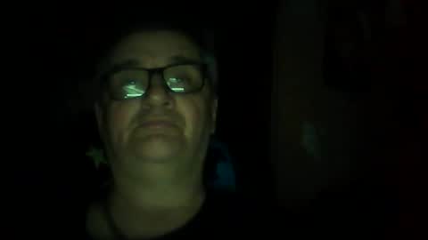 lee online show from May 9, 9:32 pm