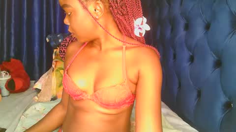 cheekssav8 online show from April 4, 5:03 am