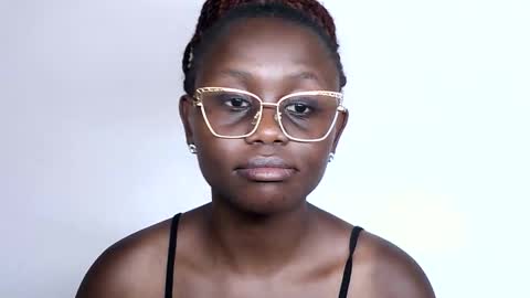 Snapshot of cheeky_charms chatting on September 16, 8:23 pm cheeky_charms online show from September 16, 8:23 pm