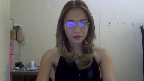 chelly4u69 online show from October 2, 4:44 am