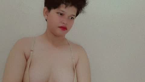 Snapshot of chennybbgirl chatting on October 5, 1:19 pm chenny online show from October 5, 1:19 pm