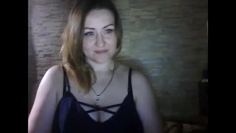 cherry04383 online show from April 4, 2:40 am