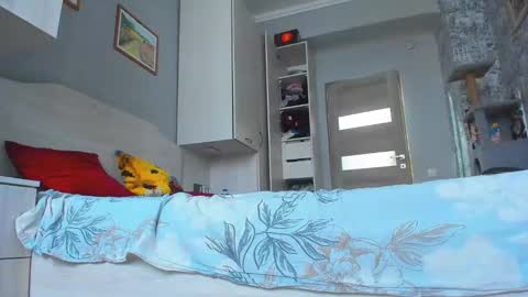 cherry_perry0 online show from February 27, 3:51 am