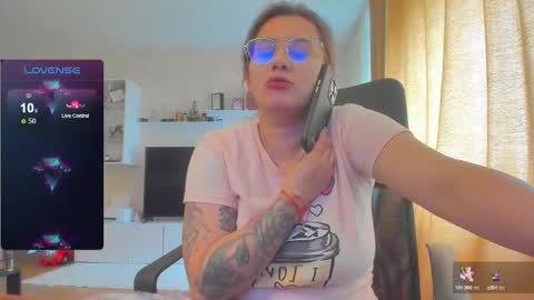 mayra online show from March 2, 10:03 am