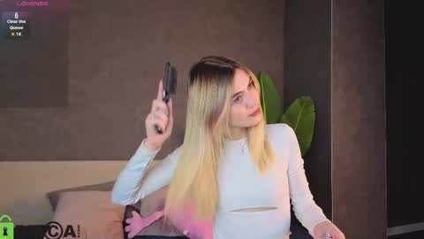 cherry_pr1ce online show from September 17, 12:36 am