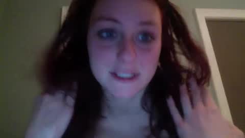 Snapshot of cherryblushxo chatting on December 23, 2:13 am cherryblushxo online show from December 23, 2:13 am