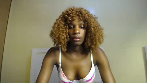 cherrycuddle2 online show from January 10, 7:19 pm