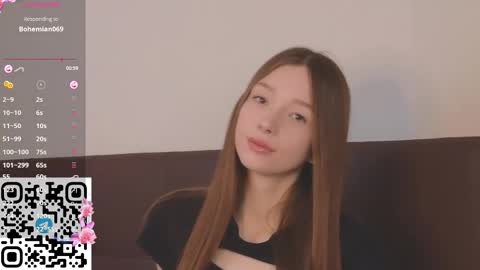 Snapshot of cherrymira chatting on September 30, 7:41 am Loise online show from September 30, 7:41 am