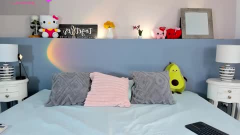 cheryelfox online show from September 13, 11:40 pm