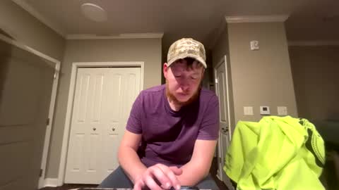 chevycamaro1978 online show from February 11, 3:29 am