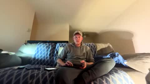 chevycamaro1978 online show from April 19, 1:17 am