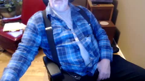Snapshot of chgodad chatting on January 18, 10:17 pm chgodad online show from January 18, 10:17 pm