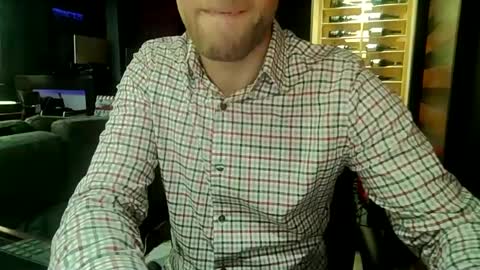 chicpit online show from September 23, 8:15 pm