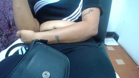 Snapshot of chiky_nastyy chatting on September 26, 6:05 pm Chikys   online show from September 26, 6:05 pm