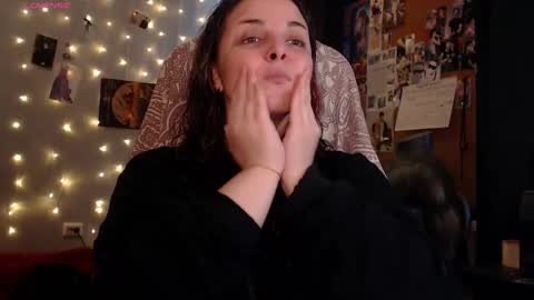 Snapshot of chill_saya chatting on October 7, 5:25 am Saya online show from October 7, 5:25 am